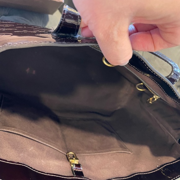 Luis Vuitton Wilshire Handbag Monogram Vernis MM Red - Picture 10 of 10